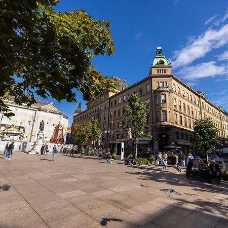 Apartment Main Square Luxury View Central